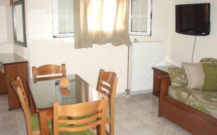 Rouchotas Apartments