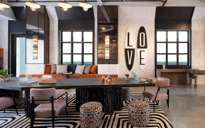 Moxy St. Petersburg Downtown