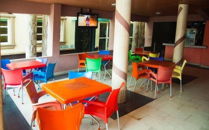 Sugarland Hotel & Suites