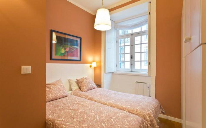 PORTO CLÉRIGOS Apartments Daisy (1st)