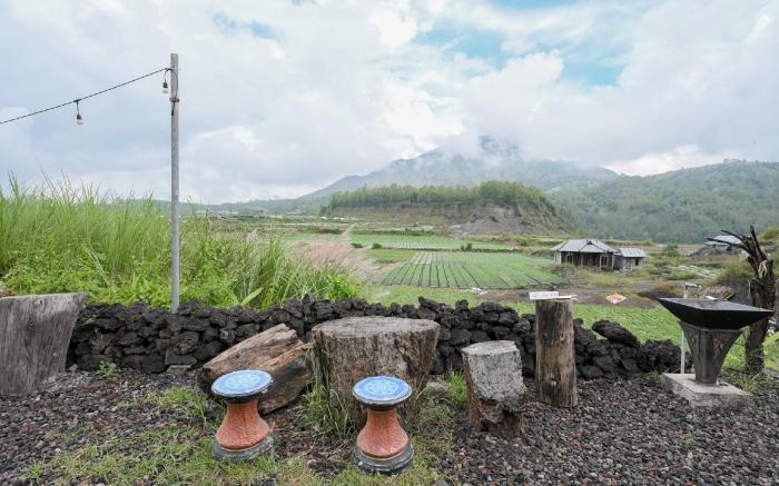 Volcano Cabin Batur RedPartner
