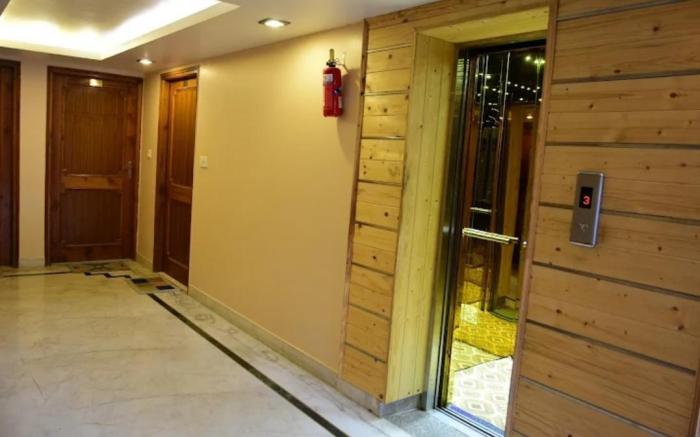 Goroomgo Park Paradise Manali