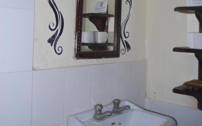 Sazani Beach Lodge and Tidal Lounge
