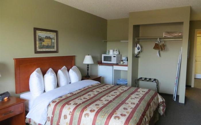 Village Creek Country Inn