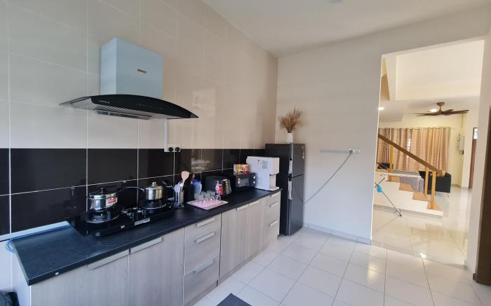 UniVilla -  Perfect family home for 18pax
