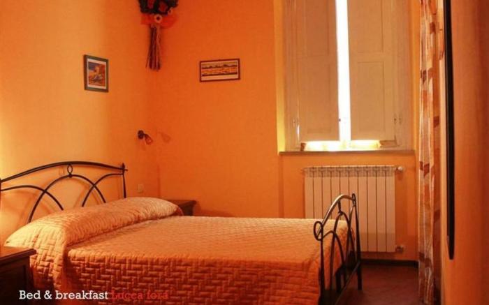 Bed & Breakfast Lucca Fora