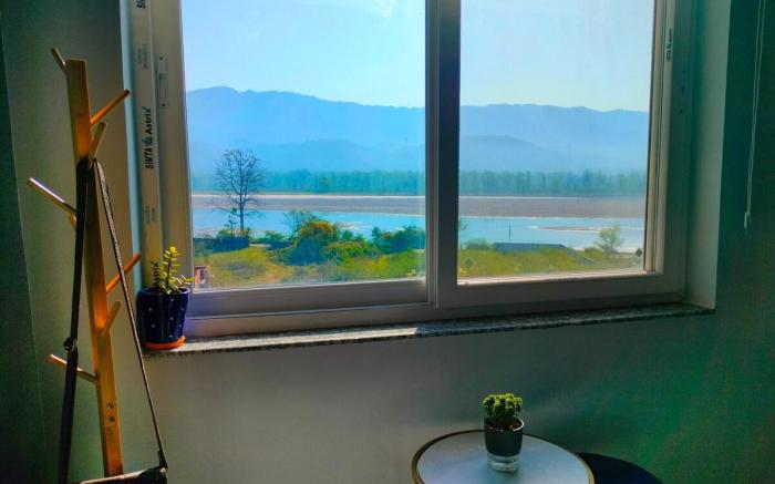 Blue Heart Home by the Ganges Cosy 1bhk-Veerbhadra