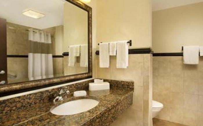 Drury Inn & Suites San Antonio Near La Cantera
