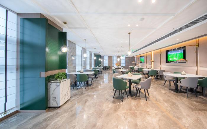 Atour Hotel Guiyang Dashizi Square