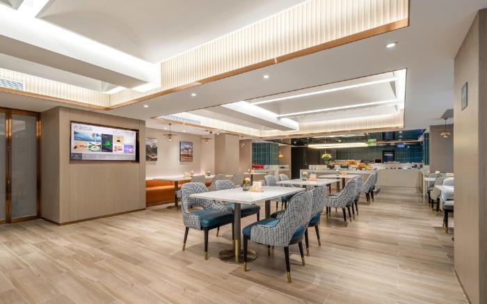 Atour Hotel Nanchang Bayi Square Provincial TV Station