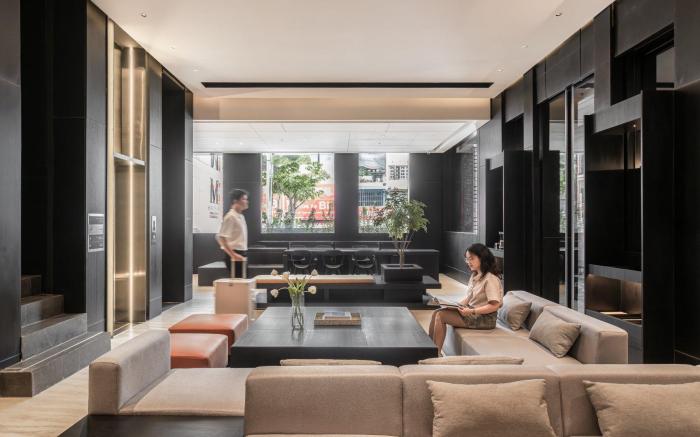 M Village Nguyễn Kiệm - Cosmo Airport Hotel