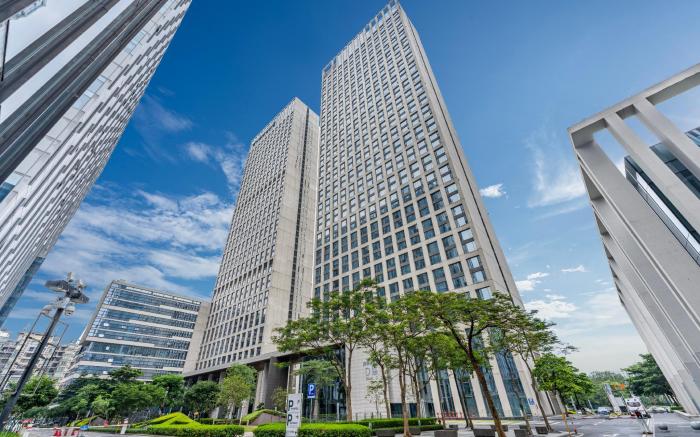 Si Lin Apartment GZ — Poly World Trading Center 