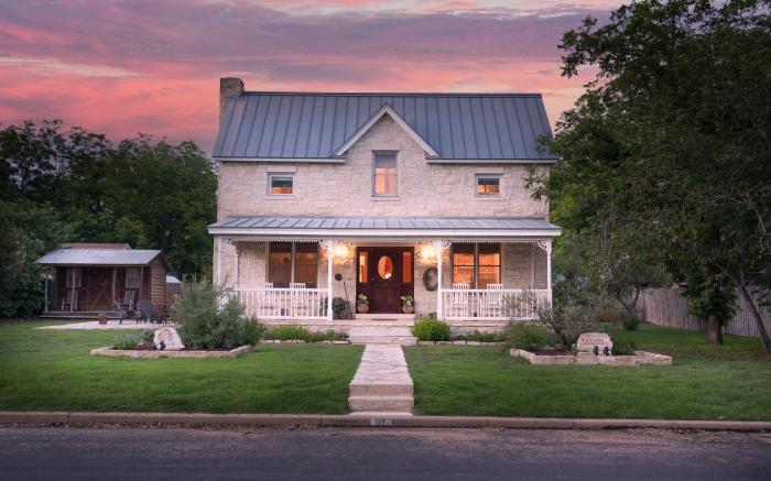 Texas Charm Texana - 15 min Walk to Main