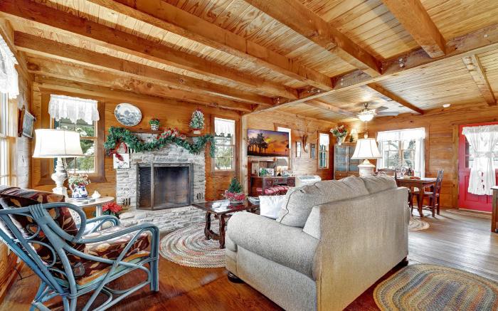 Das Liebe Haus- Peaceful-12 mi to Downtown Fred