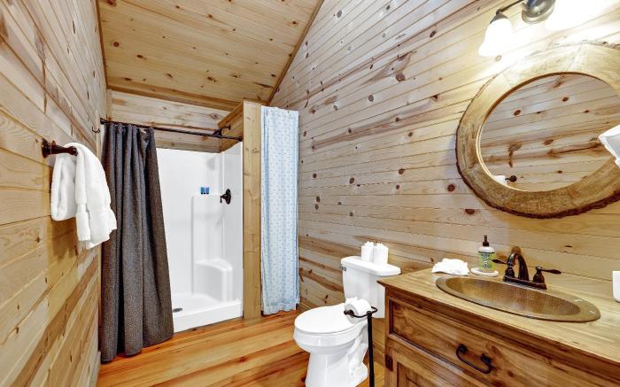 Rocky Ridge Cedar Cabin with Hot Tub & Amazing Views