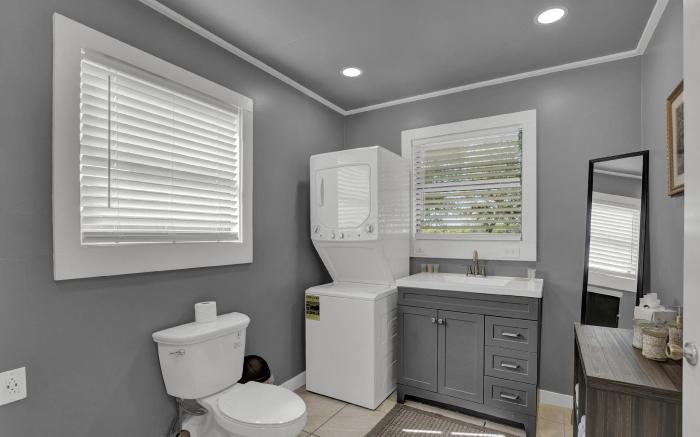 Grey Haus Casita-Peaceful Hill Country Views!