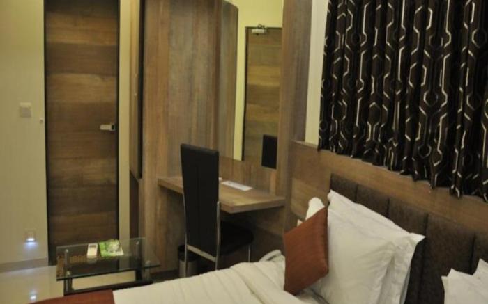 Hotel Ashish