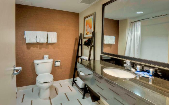 Fairfield by Marriott Inn & Suites Raleigh Crabtree Valley