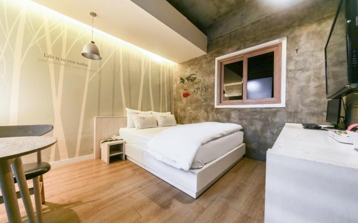 Daegu daemyeongdong 9h (Nine ahwoseu)