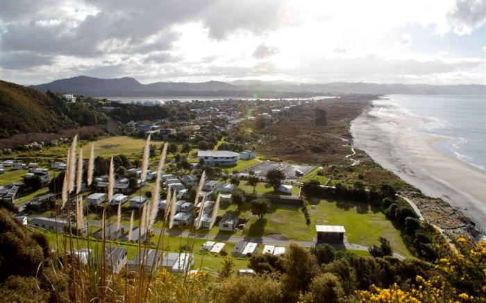 Bowentown Beach Holiday Park and Motels
