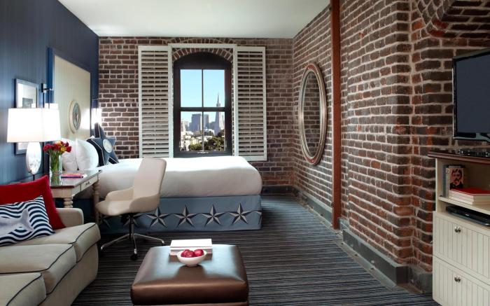 Argonaut Hotel