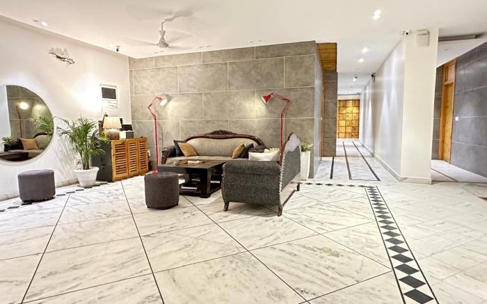 Divine Inn Hotel Rajouri Garden