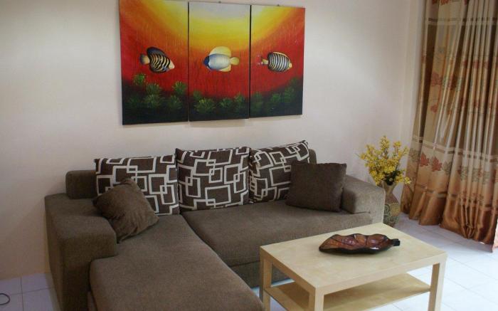 Sammy Seaview Beach Front Apartment Maerumphueng