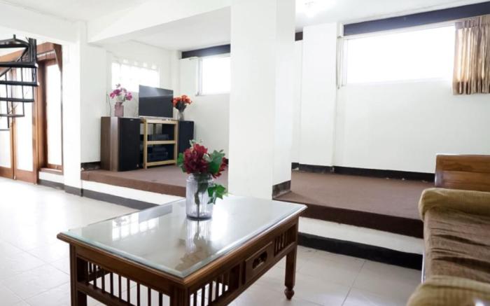 Villa G8 Lembang
