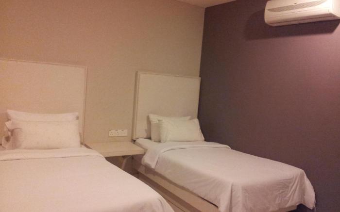 SR Inn Hotel Managed by Sun Inns