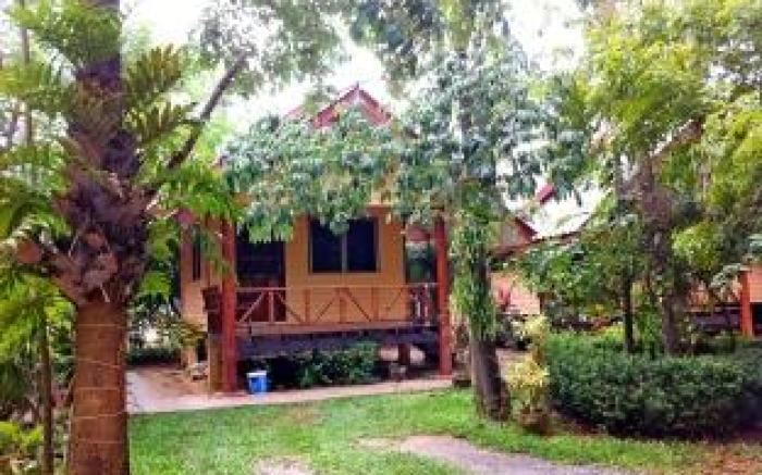 Baan Tai Rom Yen Resort