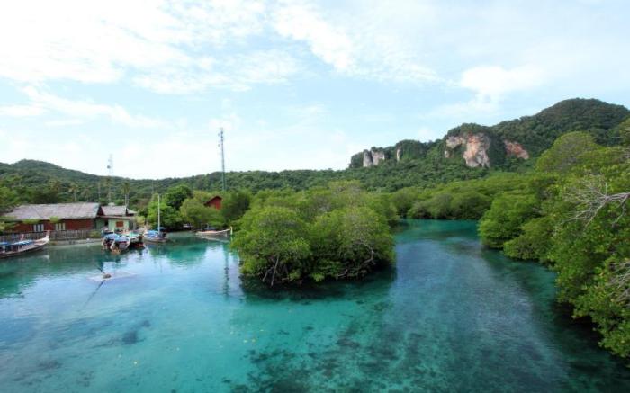 Phi Phi Ba Kao Bay Resort
