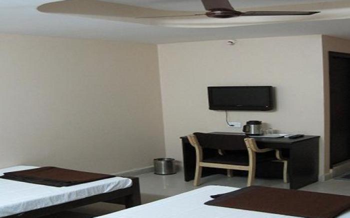 Dwaraka Inn