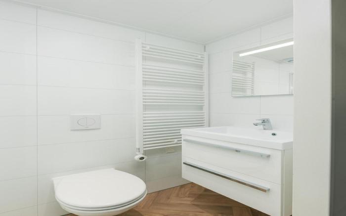 House with three bathrooms, on a holiday park