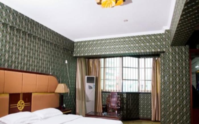Nanning Gold Red Forest Hotel