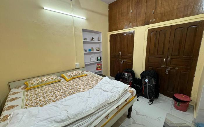 AC Suit room with attached toilet 