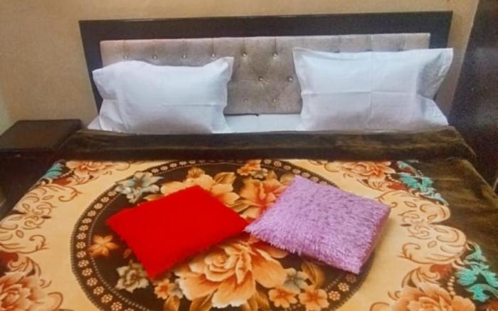 Goroomgo Naina Homestay Mussoorie