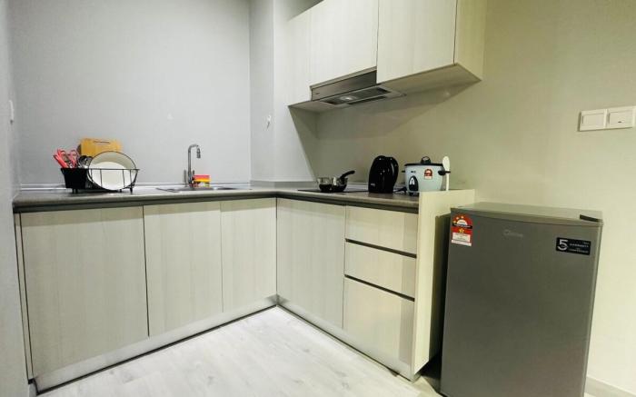 L Homestay Jesselton Quay KK City 29th, Near Gaya Street and Jetty