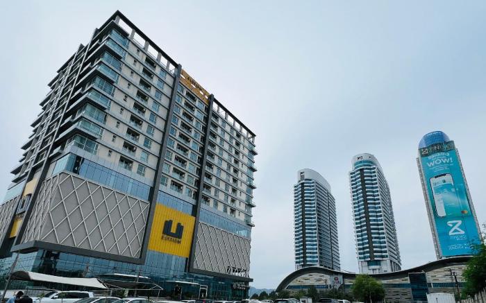 Executiv Apartment Facing Centaurus Mall Islamabad