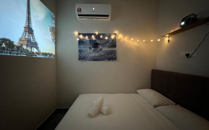 R2 2 pax room with toilet 1 min to KSL
