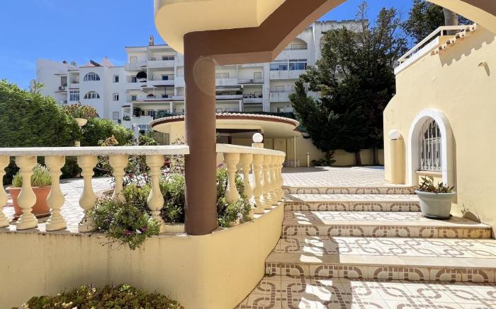 ALBUFEIRA MARINA SOL WITH POOL by HOMING