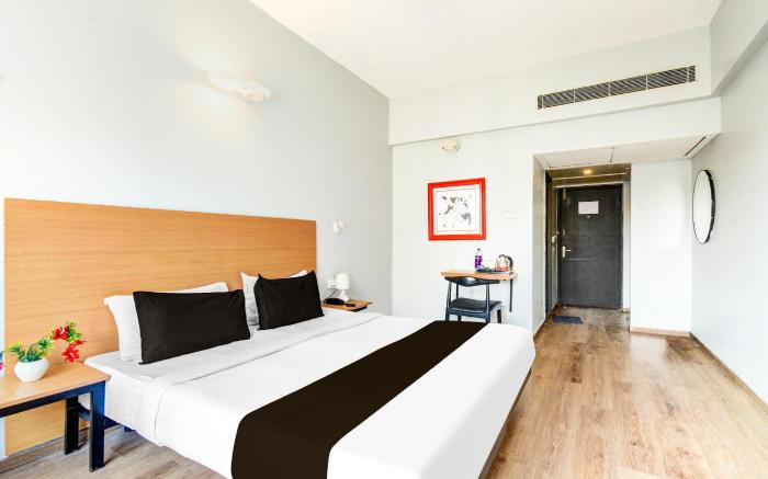 Super Townhouse Lakdikapul