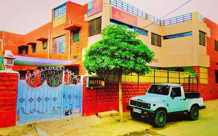 Goroomgo Devmahal Jodhpur