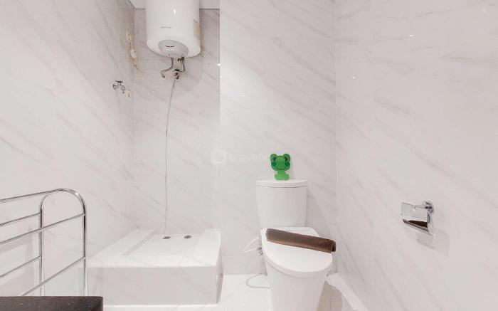 Modern Look & Cozy 1BR Branz BSD City By Travelio