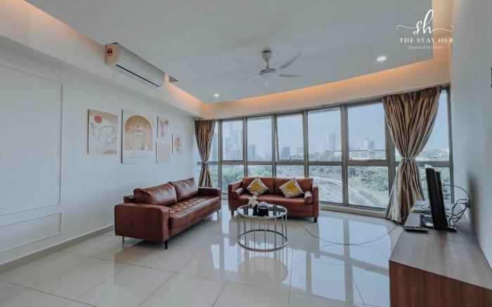 2Bdr Modern Regalia Suite_ Best KLCC View Sky Pool