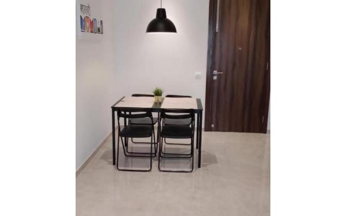 1BR Mumbai theme Apartment In Powai by Florastays