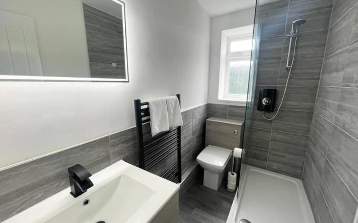 Bloomfield Apartments 