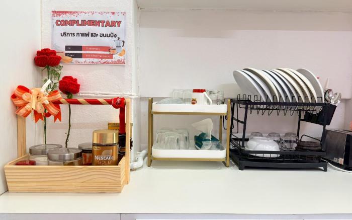 B&G Hat Yai Hostel ( Family - shared bathroom )