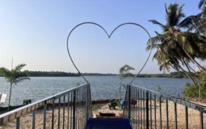 Blue Lagoon Homestay