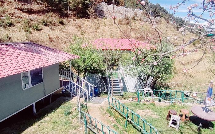 Himalayan Holidays Cottage Resort