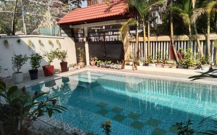 Room 7 - Studio in a villa  with swimming pool 